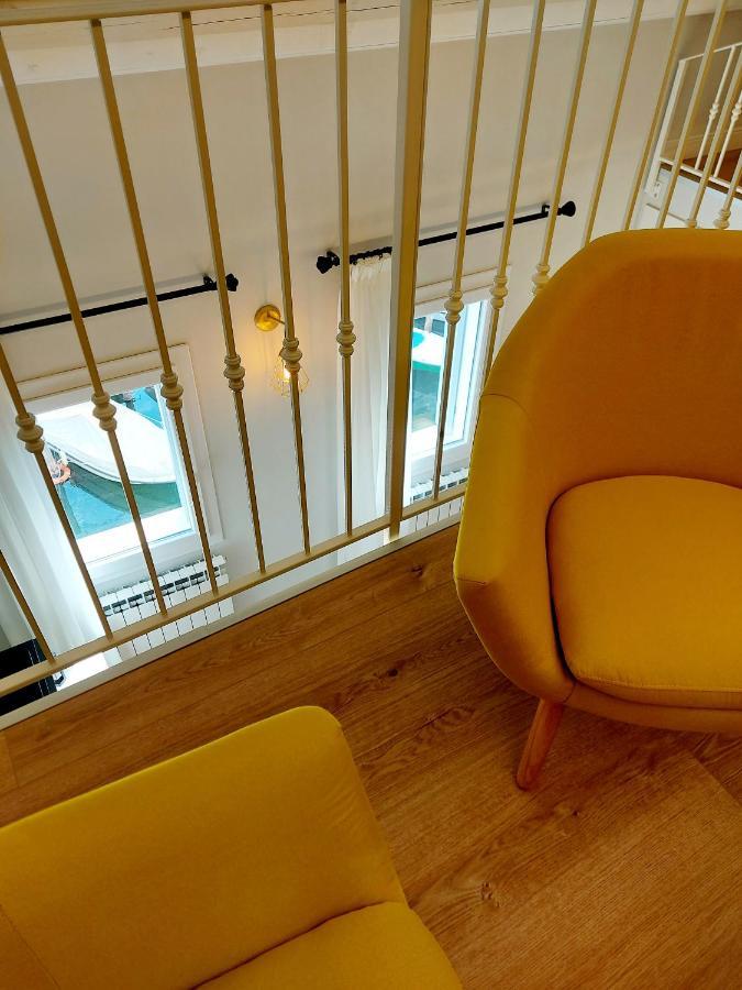 Canal Vena Apartsuite House Chioggia Bagian luar foto