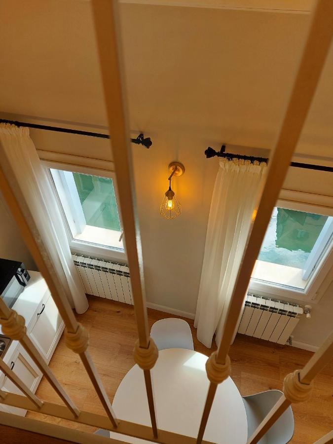 Canal Vena Apartsuite House Chioggia Bagian luar foto